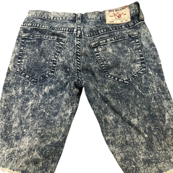 Sold - Picture 2 of 3